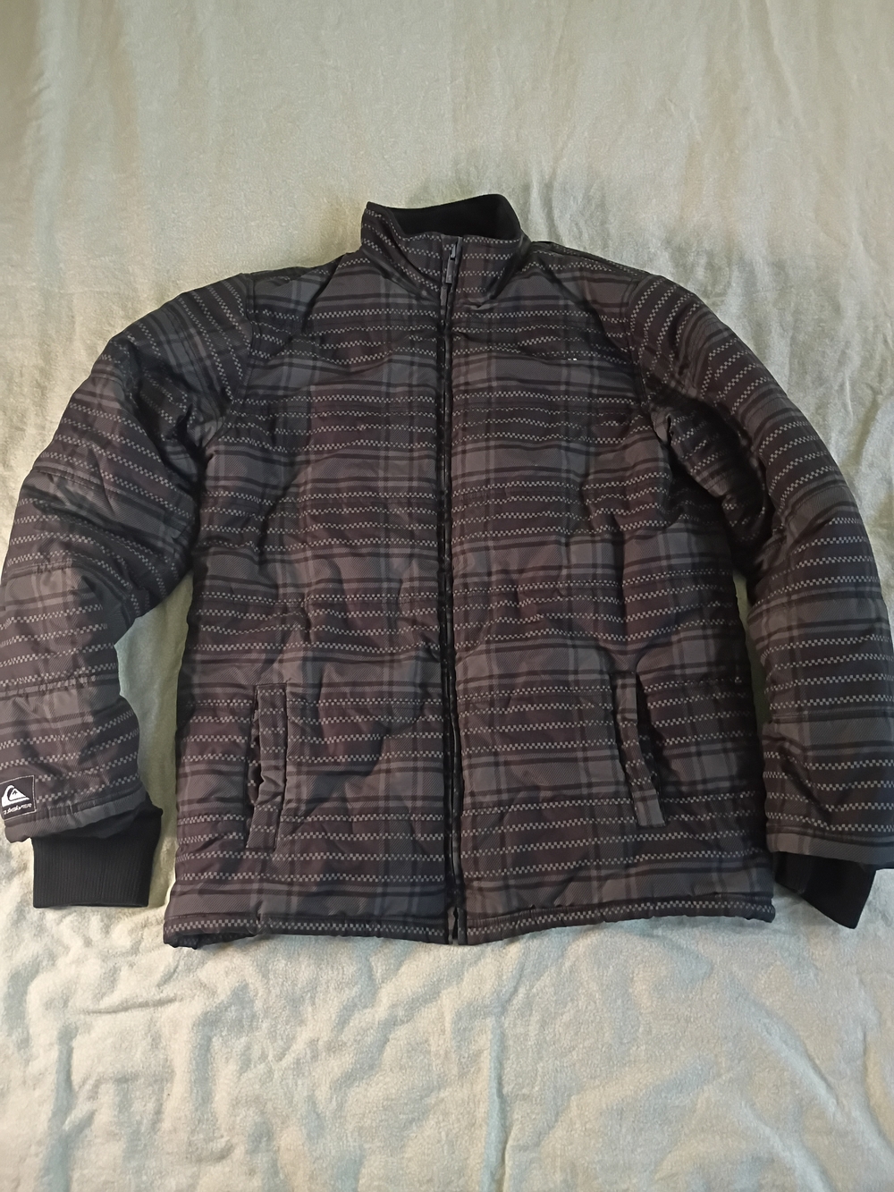 Quiksilver Men's Black Patterned Insulated Jacket